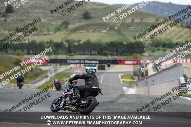 cadwell no limits trackday;cadwell park;cadwell park photographs;cadwell trackday photographs;enduro digital images;event digital images;eventdigitalimages;navarra;no limits trackdays;peter wileman photography;racing digital images;trackday digital images;trackday photos